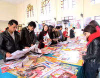 Hà Tĩnh: Hội Báo Xuân 2014 và quà tết cho học sinh Vũ Quang ảnh 6