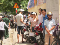 Đa chiều cảm xúc sau buổi thi môn Toán ảnh 29 Đa chiều cảm xúc sau buổi thi môn Toán ảnh 29