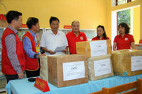 Thiện nguyện khám chữa bệnh, phát thuốc, tặng quà cho người dân xã Ngọc Lâu, Hòa Bình ảnh 8