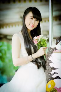 Cô giáo tương lai tóc mây dịu dàng ảnh 6