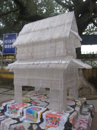 Tái chế bút bi thành sản phẩm thân thiện với môi trường ảnh 4