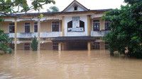 Hà Tĩnh: Ngập lụt trên diện rộng, hơn 60.000 học sinh phải nghỉ học ảnh 5