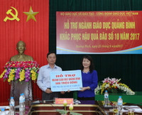  Thứ trưởng Nguyễn Thị Nghĩa: không để học sinh thiếu phòng học, sách vở sau bão ảnh 1