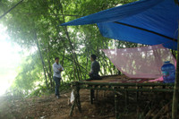 Dân bức xúc dựng lán trại chống “cát tặc” lộng hành ảnh 2