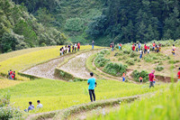 ... và khám phá vẻ đẹp Tây Bắc