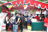 Trường ĐH Kinh tế - Kỹ thuật Bình Dương tổ chức Lễ phát bằng tốt nghiệp và ngày hội việc làm ảnh 3 Trường ĐH Kinh tế - Kỹ thuật Bình Dương tổ chức Lễ phát bằng tốt nghiệp và ngày hội việc làm ảnh 3