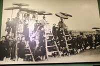 Học sinh tìm hiểu hoạt động sáng tạo trong bảo tàng Văn học ảnh 3