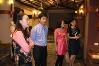 Học sinh tìm hiểu hoạt động sáng tạo trong bảo tàng Văn học ảnh 2