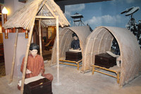 Học sinh tìm hiểu hoạt động sáng tạo trong bảo tàng Văn học ảnh 4