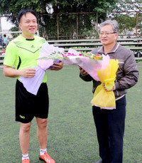 Giao lưu bóng đá chào mừng kỷ niệm ngày Nhà giáo Việt Nam 20/11 ảnh 1 Giao lưu bóng đá chào mừng kỷ niệm ngày Nhà giáo Việt Nam 20/11 ảnh 1