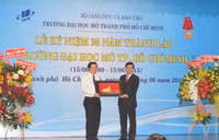 Trường ĐH Mở TPHCM kỉ niệm 25 năm thành lập ảnh 4