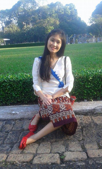 Nữ sinh dân tộc Khơ Mú tốt nghiệp Đại học xuất sắc ảnh 3 Nữ sinh dân tộc Khơ Mú tốt nghiệp Đại học xuất sắc ảnh 3