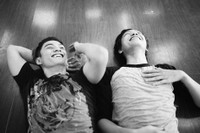 Người tình tin đồn của Mỹ Tâm lộ ảnh nóng đồng giới ảnh 3