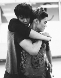 Người tình tin đồn của Mỹ Tâm lộ ảnh nóng đồng giới ảnh 10