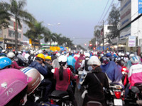 Cần Thơ: Đường phố thành “sông” sau mưa lớn ảnh 7