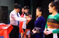Ấn tượng học sinh dân tộc thanh lịch, tài năng ảnh 1