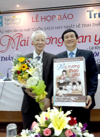 Hai nhà giáo - nhà báo “song kiếm hợp bích” viết về tình thầy trò ảnh 8