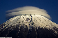 nhung dam may hinh dia bay dang so hinh anh 6