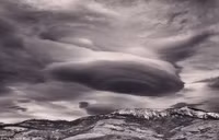 nhung dam may hinh dia bay dang so hinh anh 4