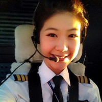 Đến nay, cô đã có hơn 4 năm lái máy bay và đang trong quá trình nâng cấp lên cơ trưởng. Cô sẽ là nữ cơ trưởng đầu tiên của Vietnam Airlines. 