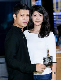 Huỳnh Lý Đông Phương cũng là bạn gái của nam ca sĩ, diễn viên Trương Thế Vinh 