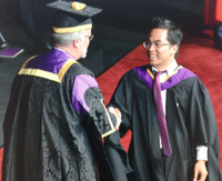 Chàng trai miền biển vượt "chướng ngại vật" khi học tập xứ người ảnh 4