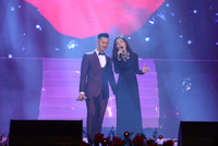 Thăng hoa cảm xúc trong đêm nhạc mừng Giáng sinh giữa Hà Nội ảnh 1