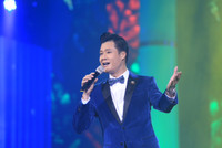 Thăng hoa cảm xúc trong đêm nhạc mừng Giáng sinh giữa Hà Nội ảnh 2