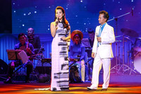 Ca sĩ Ngọc Sơn lần đầu đứng chung sân khấu với danh ca Chế Linh ảnh 3 Ca sĩ Ngọc Sơn lần đầu đứng chung sân khấu với danh ca Chế Linh ảnh 3