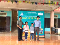 Cùng em tới trường trao gửi hàng ngàn suất quà trong năm 2017 ảnh 3 Cùng em tới trường trao gửi hàng ngàn suất quà trong năm 2017 ảnh 3