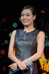 Tới buổi gặp gỡ người hâm mộ tại Hà Nội, Hoàng Thuỳ Linh