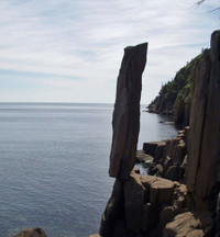 Những khối đá thăng bằng kỳ lạ ảnh 2