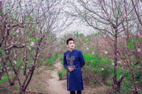 quang-ha-dien-ao-dai-ngo-ngn-ngam-hoa-dao-nhat-tan-5