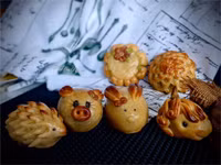 Bánh Trung thu làm tại nhà đẹp mê mẩn của hội mẹ đảm