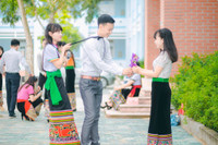 Lớp học 100% học sinh dân tộc thiểu số đạt trung bình trên 20 điểm khối C ảnh 6 Lớp học 100% học sinh dân tộc thiểu số đạt trung bình trên 20 điểm khối C ảnh 6