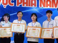 Hệ thống cảnh báo xâm nhập mặn của cô cậu học trò xứ Dừa ảnh 3 Hệ thống cảnh báo xâm nhập mặn của cô cậu học trò xứ Dừa ảnh 3