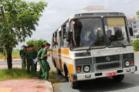 Xe công an, quân sự đưa hơn 200 chiến sĩ đi thi ảnh 2