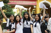 Đề bài thi tổ hợp Khoa học Xã hội hay, bám sát thực tế ảnh 1