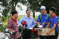 Niềm vui tình nguyện mùa thi ảnh 5