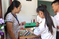 Nghệ An: Trò say mê với thư viện nhỏ của lớp ảnh 1 Nghệ An: Trò say mê với thư viện nhỏ của lớp ảnh 1