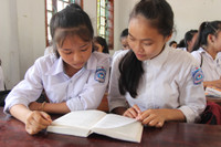 Nghệ An: Trò say mê với thư viện nhỏ của lớp ảnh 5 Nghệ An: Trò say mê với thư viện nhỏ của lớp ảnh 5