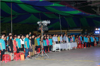 Độc đáo lễ rửa tay tri ân cha mẹ của học sinh khối 12 ảnh 5 Độc đáo lễ rửa tay tri ân cha mẹ của học sinh khối 12 ảnh 5
