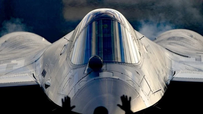 Báo Mỹ nêu ra ưu điểm chính của Su-57 so với F-22 và F-35