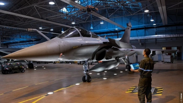 Dassault sản xuất tiêm kích Rafale vượt kế hoạch
