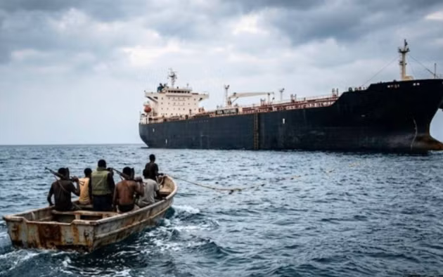 Houthi buộc mọi tàu thuyền qua Biển Đỏ phải nộp phí, trừ Trung Quốc