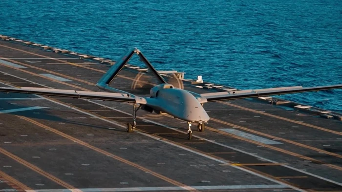 Tàu sân bay Nhật Bản 'lột xác' nhờ UAV Bayraktar TB3