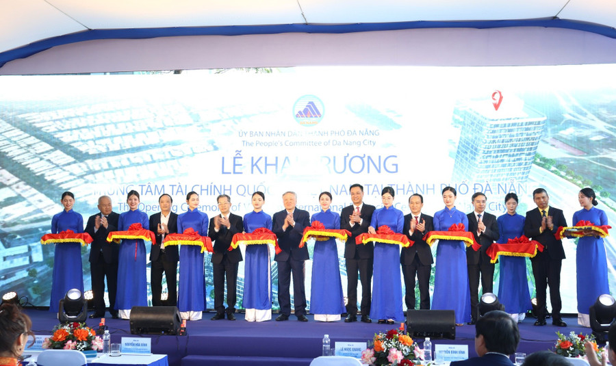 Lễ khai trương Trung tâm tài chính quốc tế Việt Nam tại Đà Nẵng.
