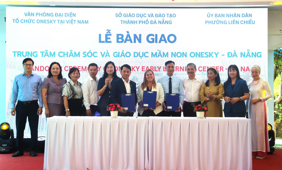 Lễ bàn giao Trung tâm chăm sóc và giáo dục Mầm non OneSky - Đà Nẵng