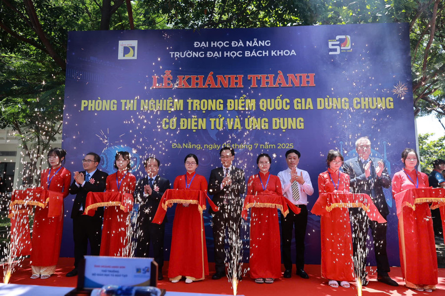 Lễ khánh thành phòng thí nghiệm trọng điểm quốc gia dùng chung Cơ điện tử và ứng dụng tại Trường Đại học Bách khoa, Đại học Đà Nẵng. khanh-thanh-phong-thi-nghiem-trong-diem.jpg