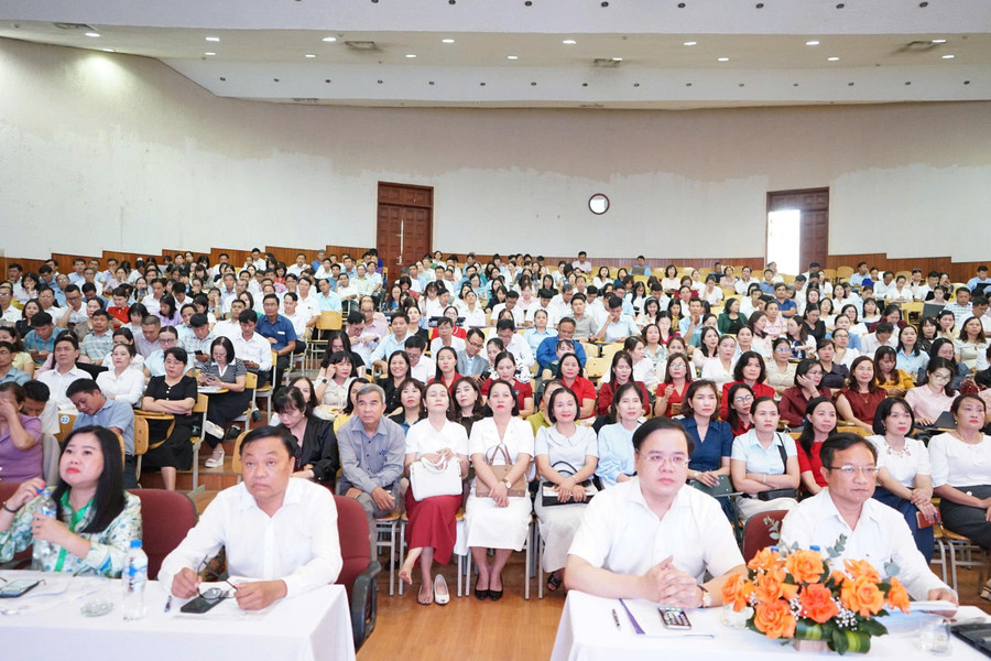 Quang cảnh Hội nghị. tieu-hoc-da-nang.jpg